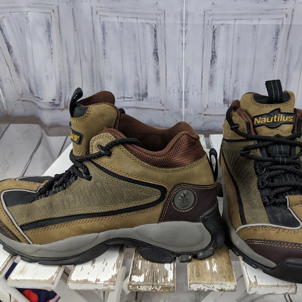 Nautilus Mens shoes boots hiking‎ trail n1556 8.5 M